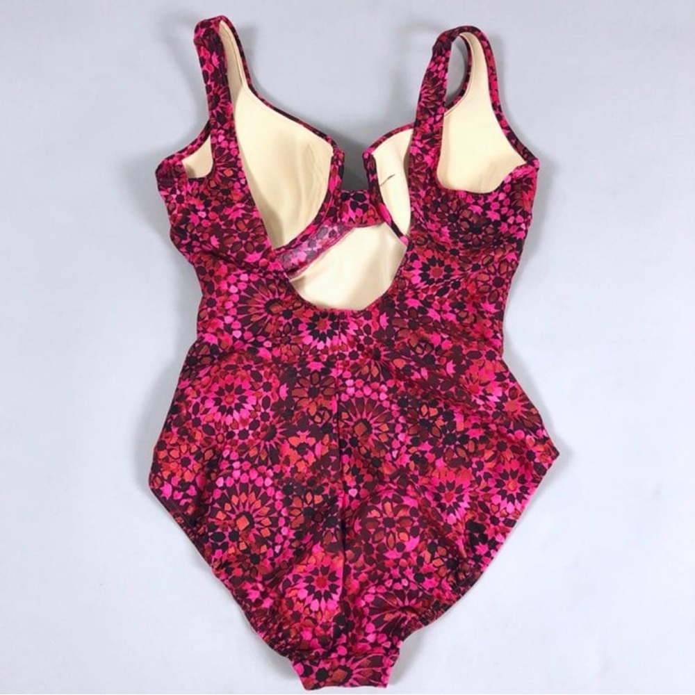 Miraclesuit one piece swimsuit size 14 - Picture 3 of 5